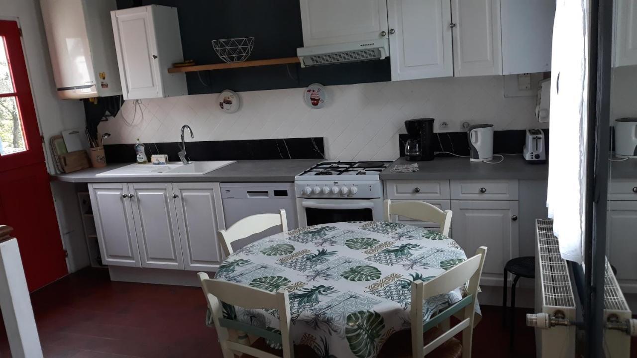 L'Escale Arquaise, La Maison Au Jardin Fleuri A 5 Min De Dieppe Arques-la-Bataille Екстер'єр фото